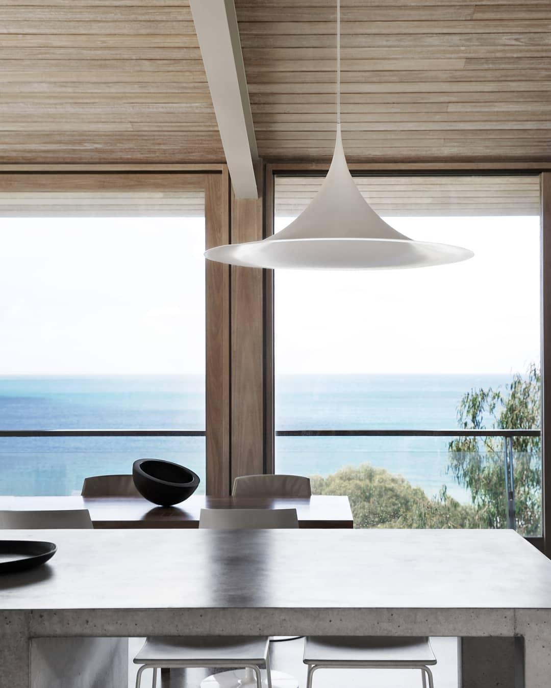 Archello Pendant - Matt White